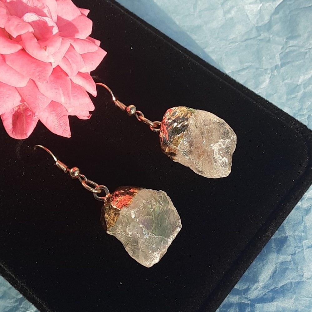 NWT Boutique Gleaming Crystal Earings 3/$30